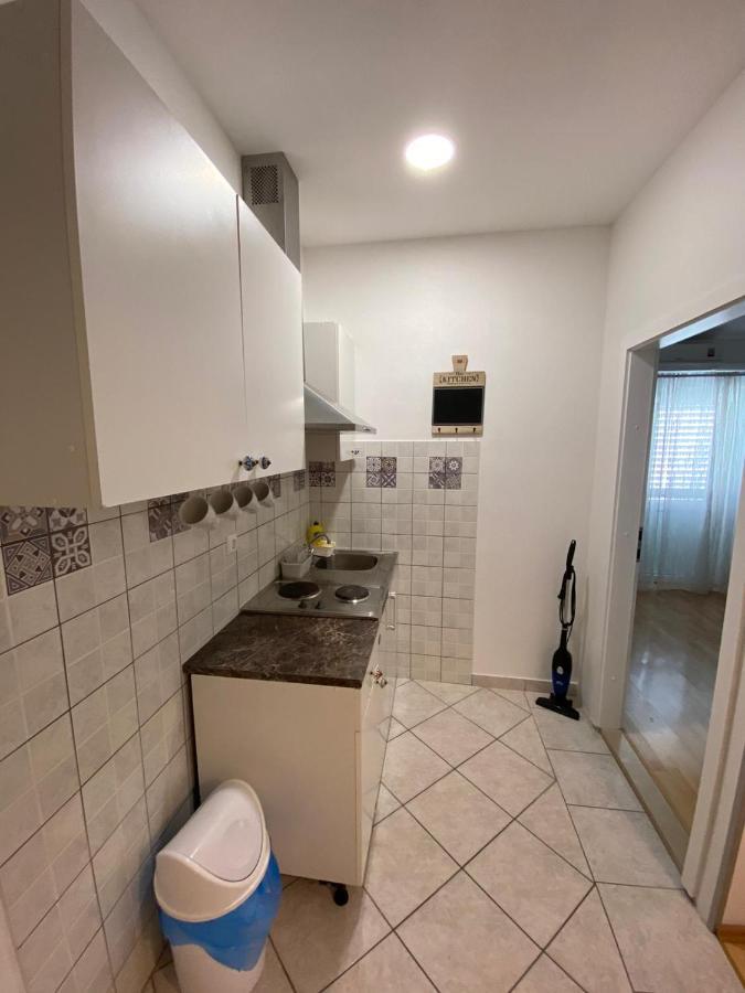 Apartmani Mare Baška Voda المظهر الخارجي الصورة