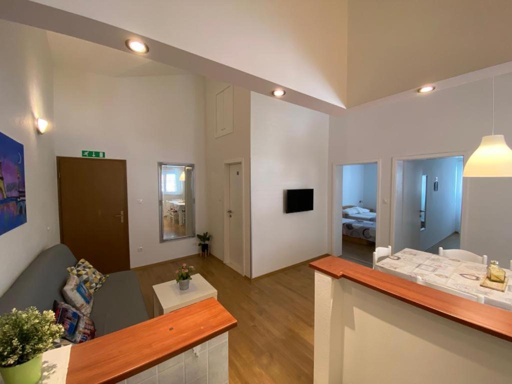 Apartmani Mare Baška Voda المظهر الخارجي الصورة
